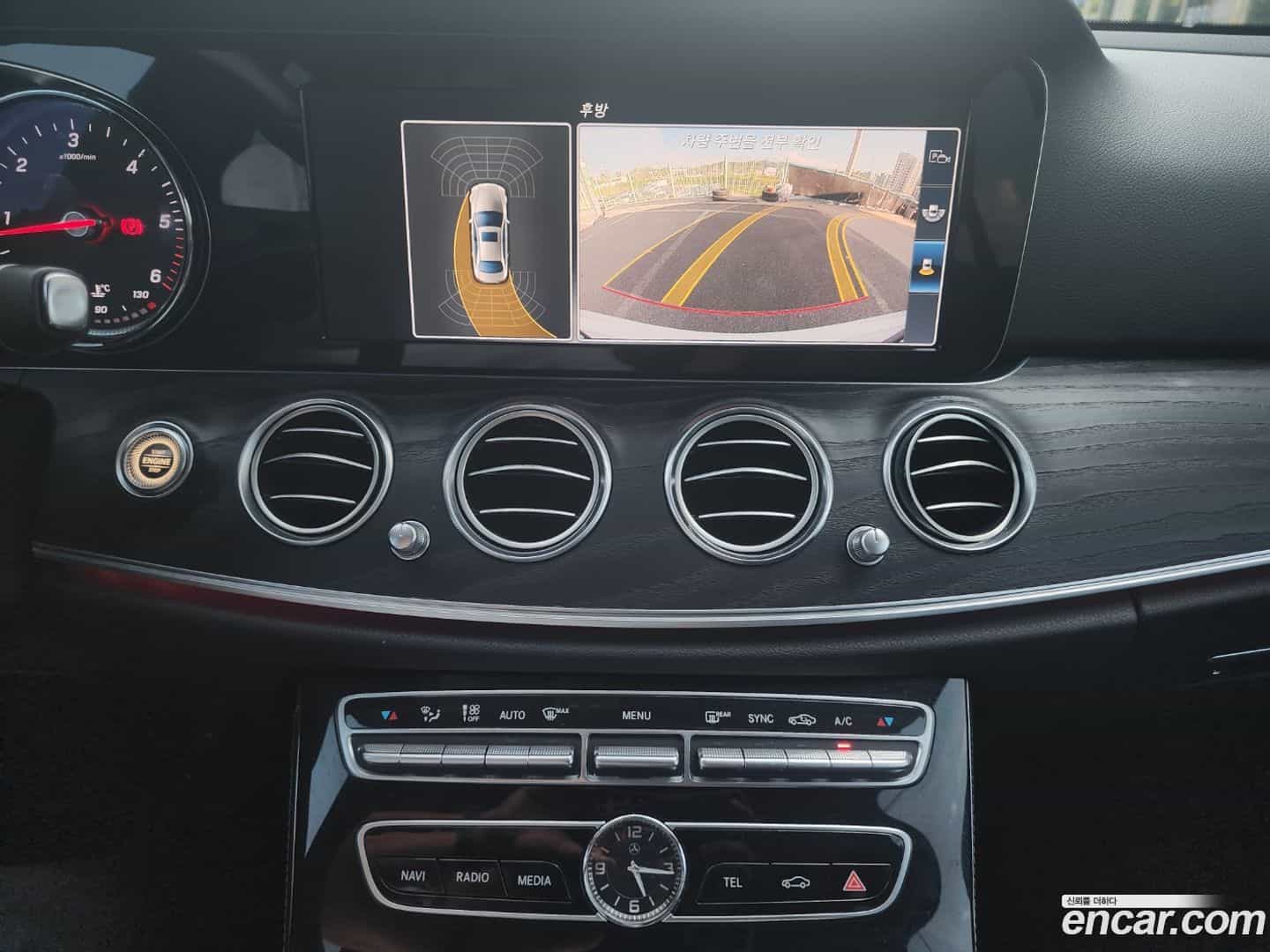 E-Class Mercedes-Benz 2016.9-OPTION-018