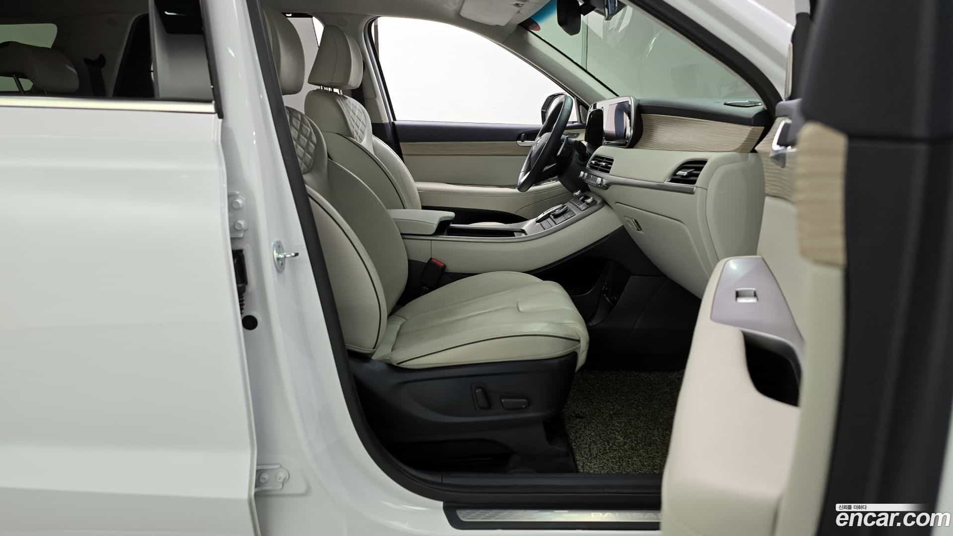 Palisade Hyundai 2021.0-INNER-010
