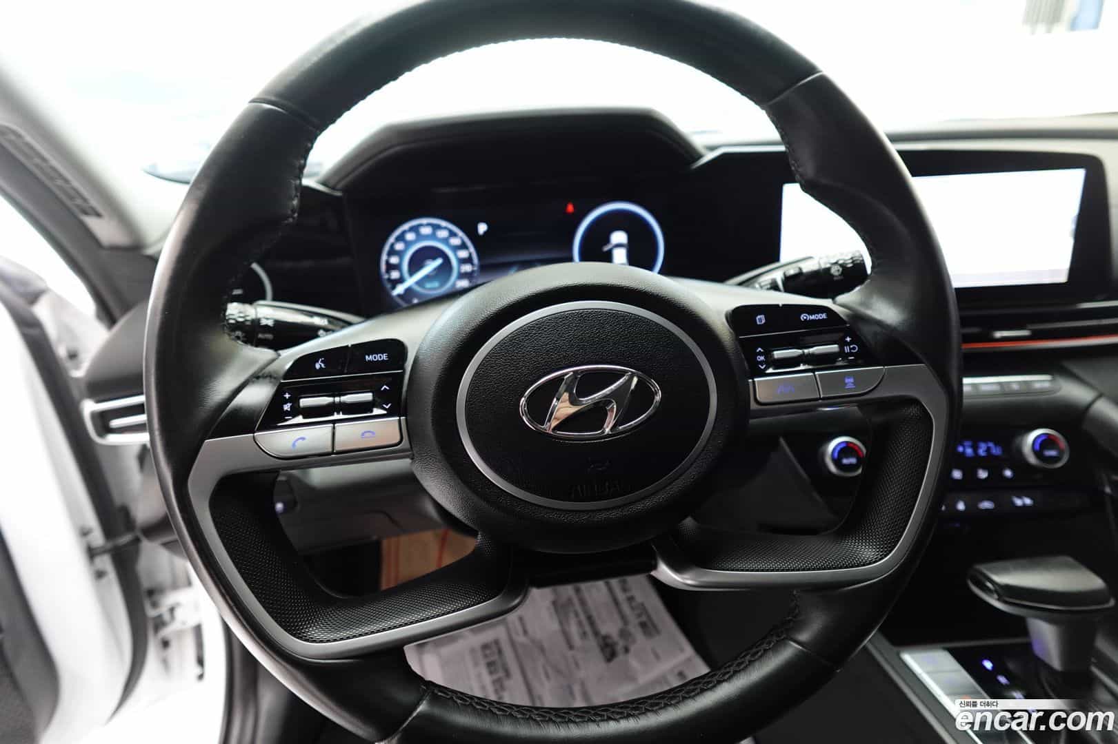 AVANTE Hyundai 2022.8-OPTION-019