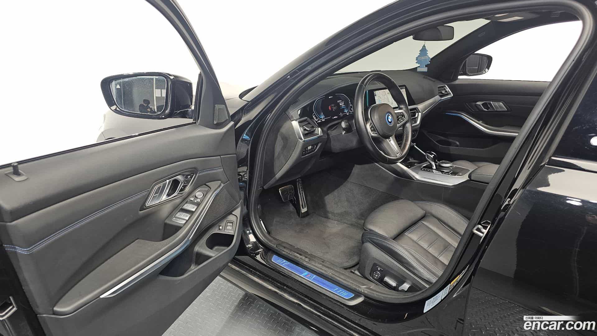 3-Series BMW 2022.0-INNER-010