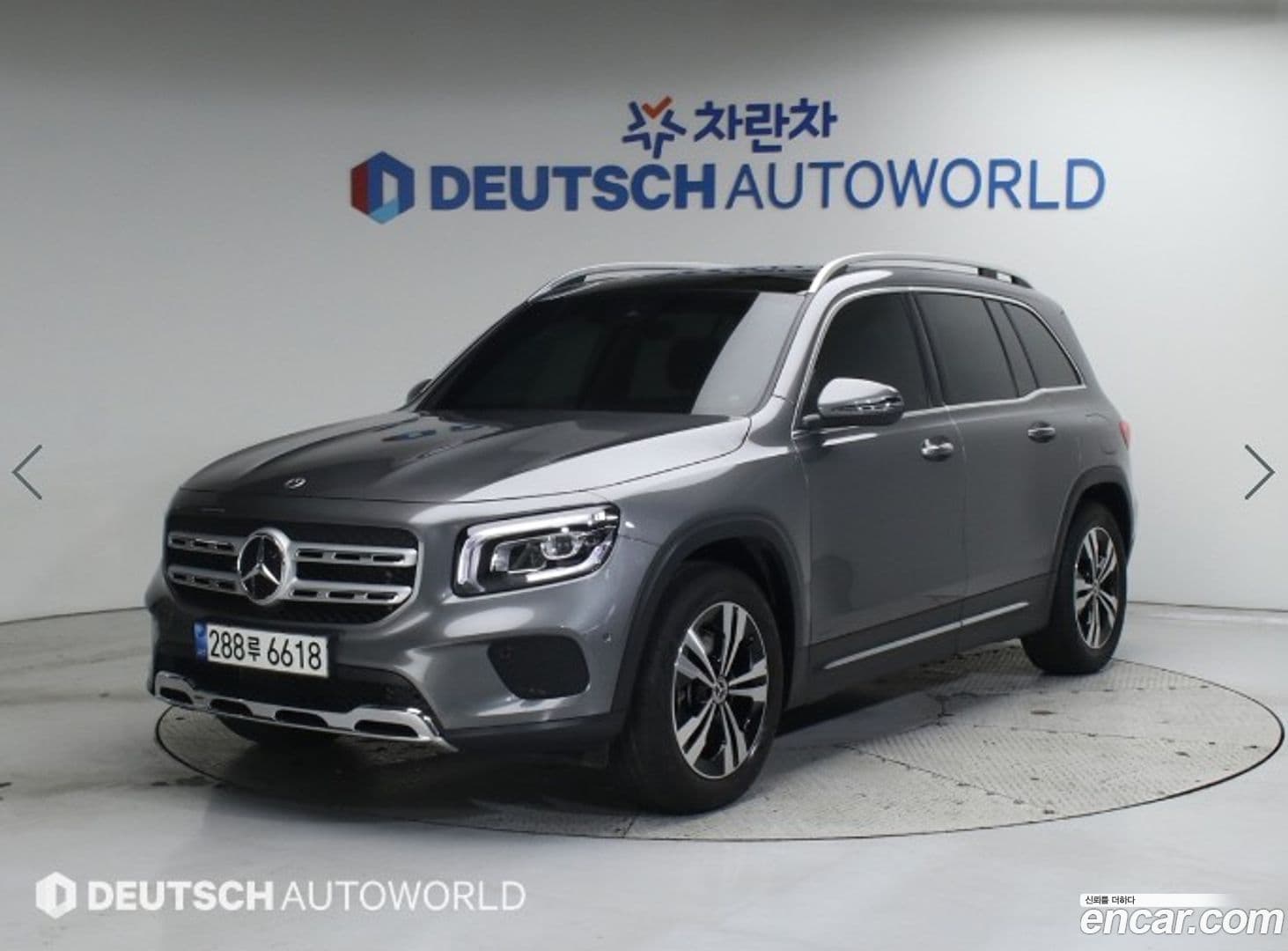 Main__Slider__Photo:GLB-Class Mercedes-Benz 2021.9-0