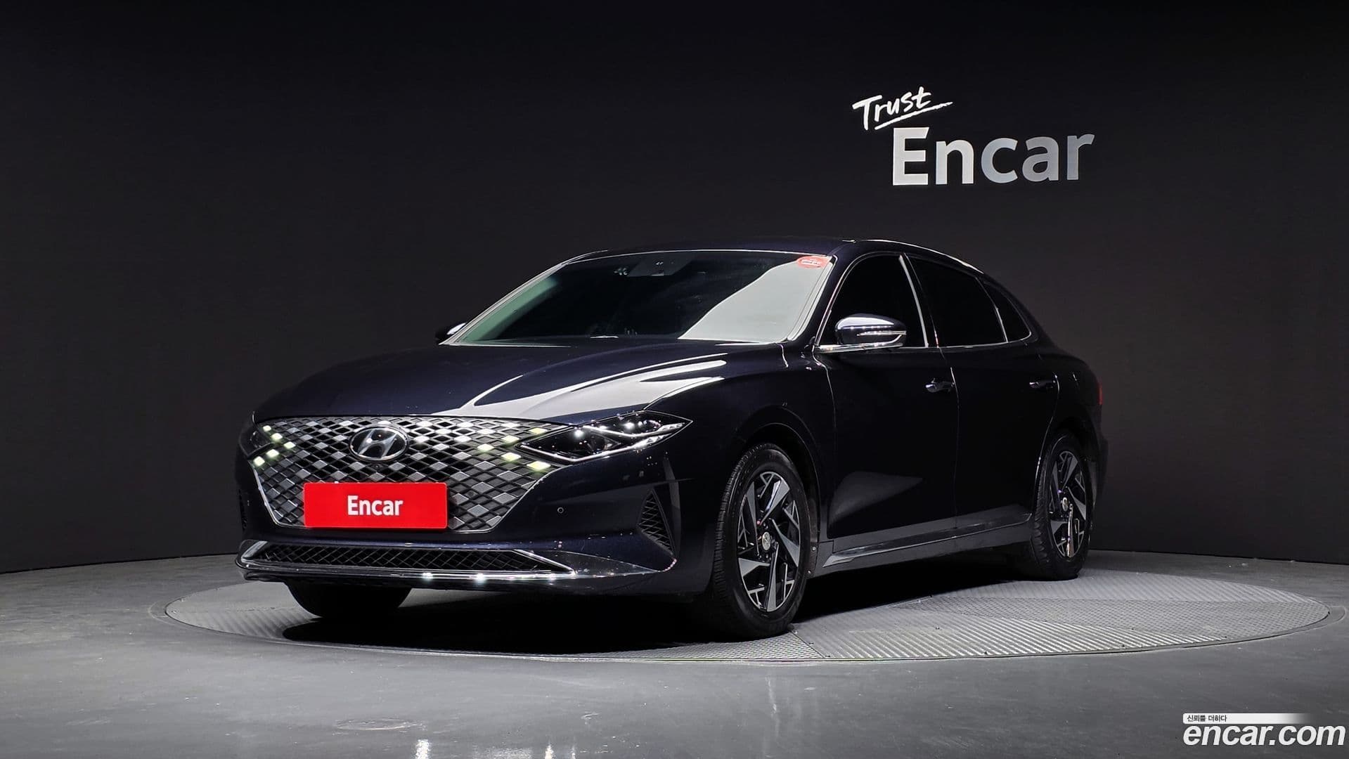 Main__Slider__Photo:Grandeur Hyundai 2020.3-0