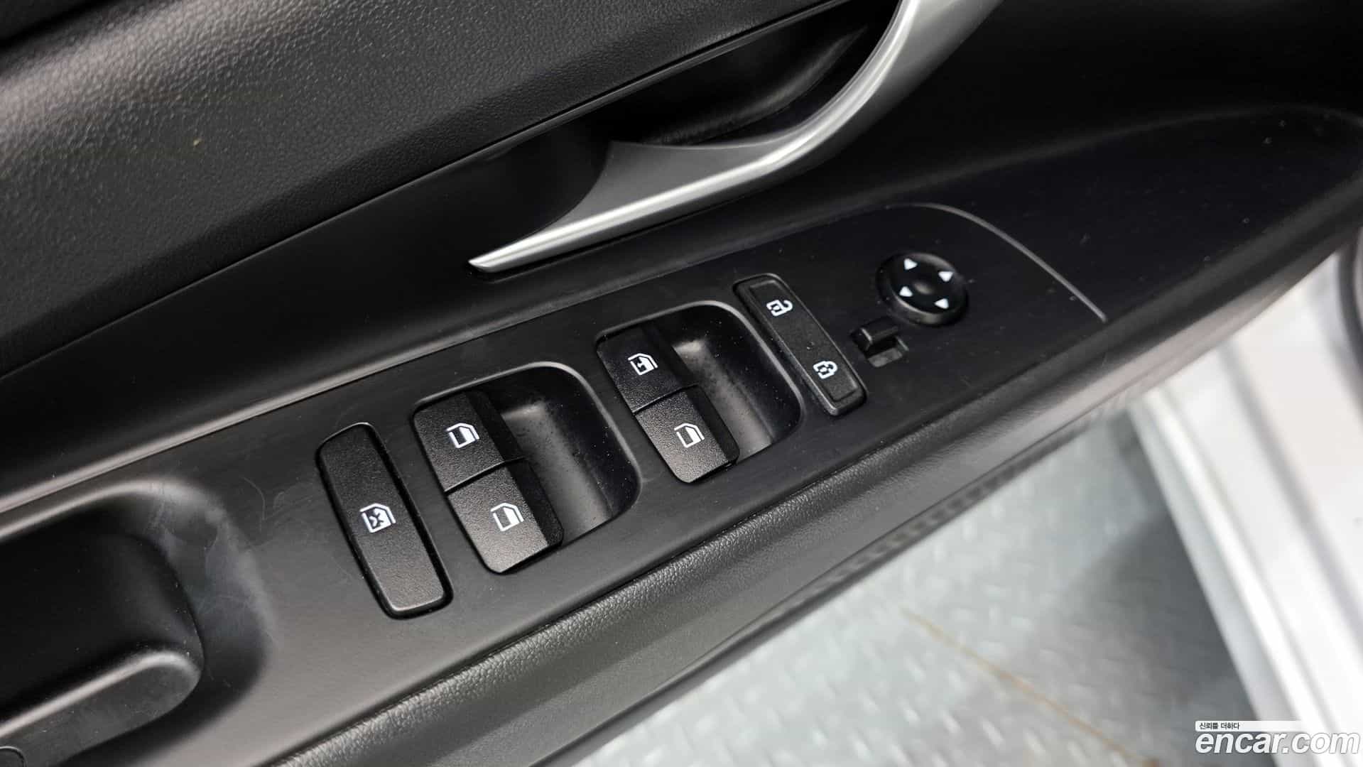 AVANTE Hyundai 2020.10-OPTION-015