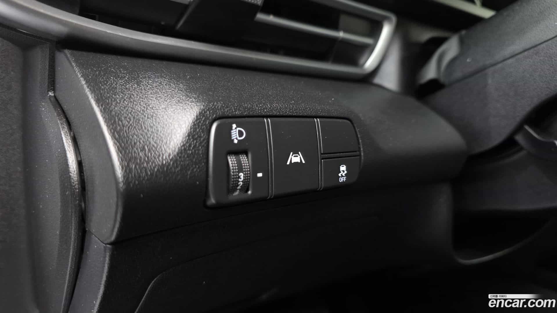 AVANTE Hyundai 2020.10-OPTION-016