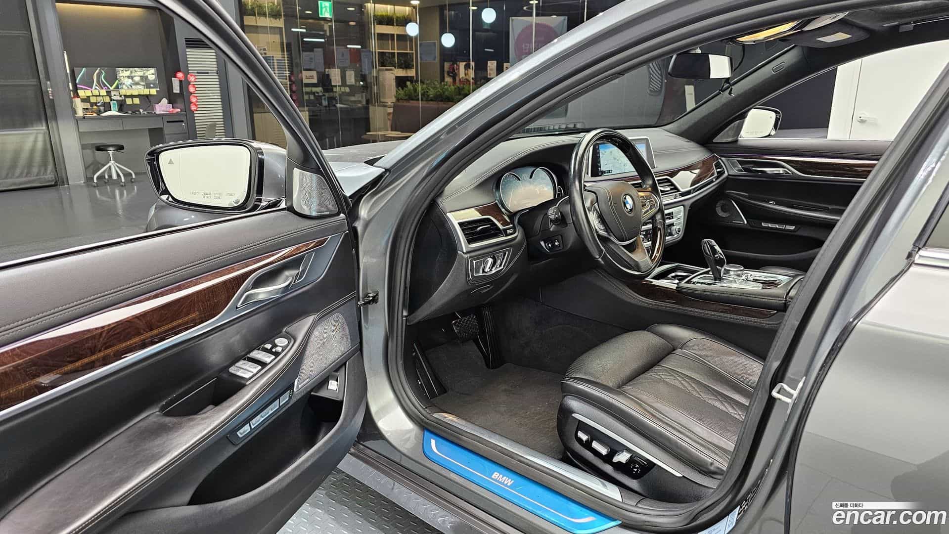 7-Series BMW 2015.11-OPTION-015