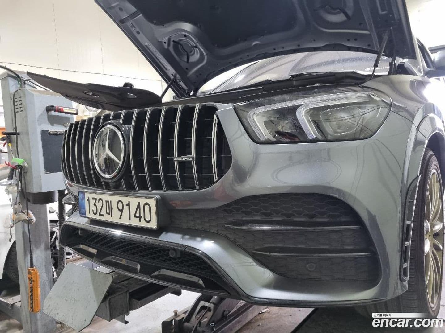 Main__Slider__Photo:GLE-Class Mercedes-Benz 2022.2-0
