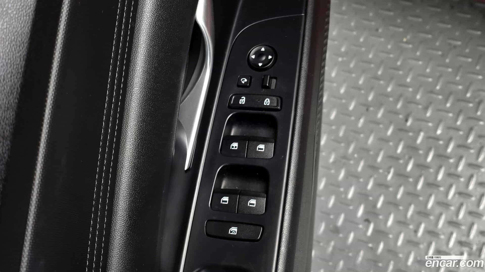 AVANTE Hyundai 2023.0-OPTION-022