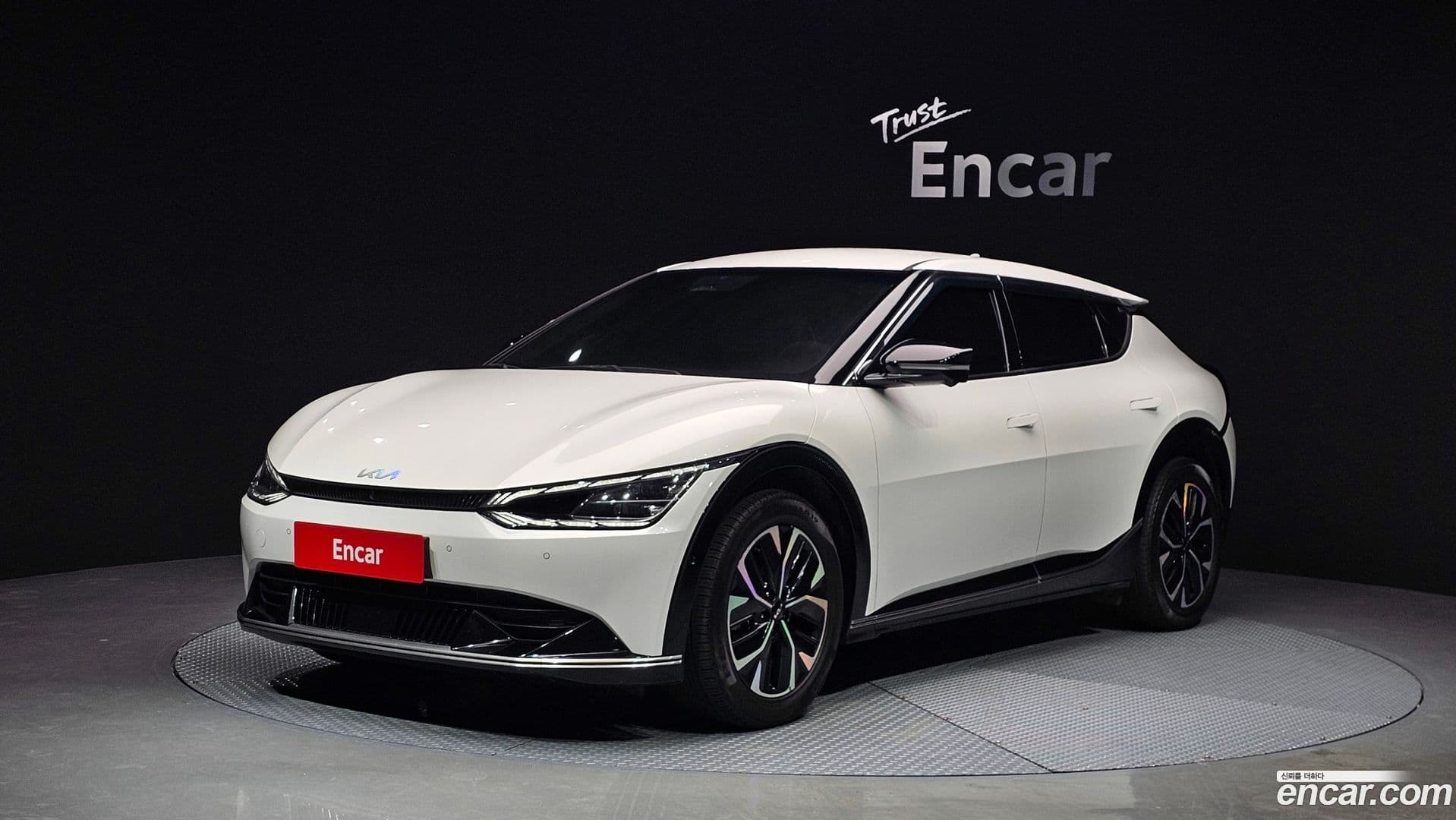 Main__Slider__Photo:EV6 Kia 2022.3-0