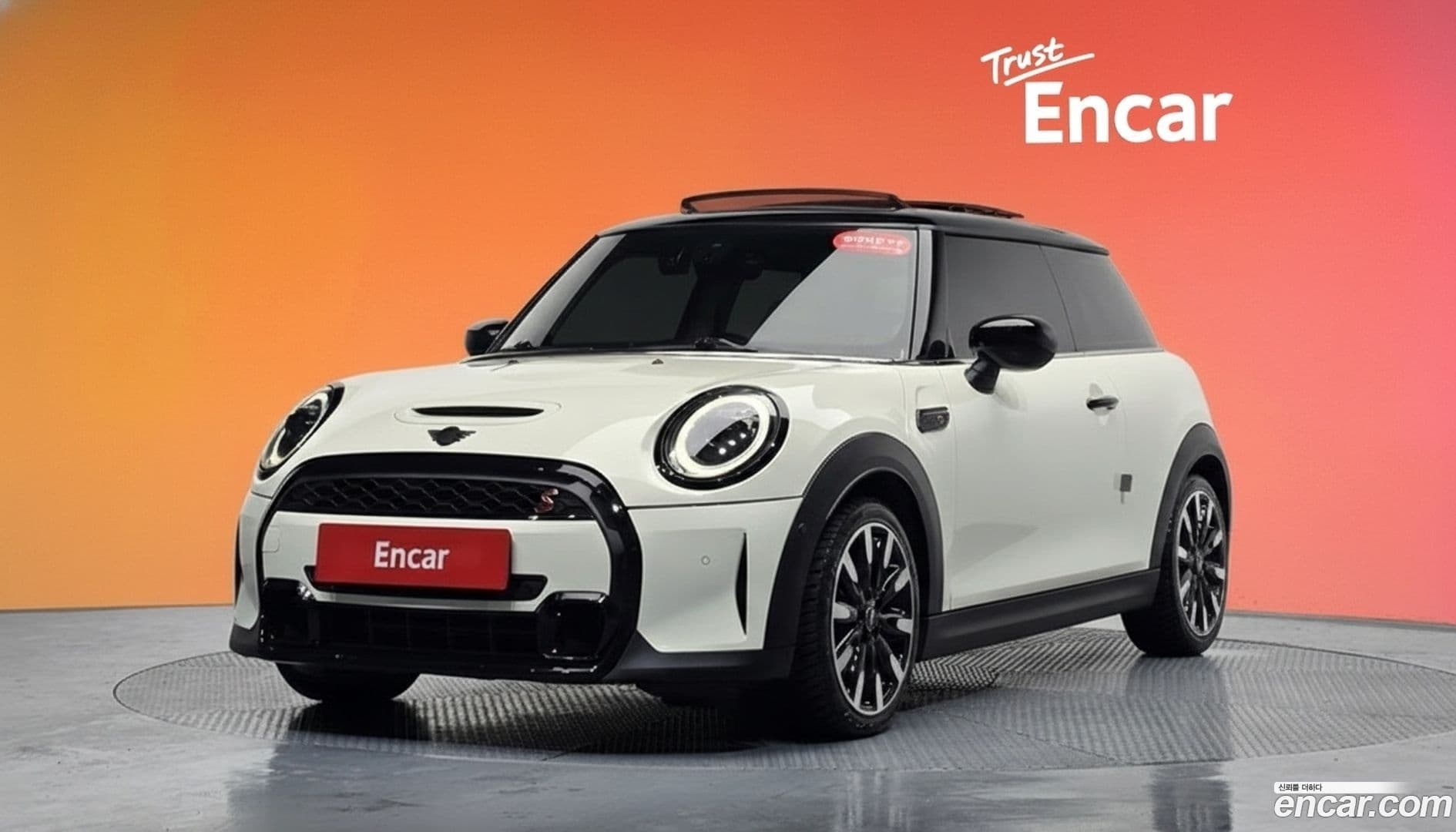 Main__Slider__Photo:Cooper Mini 2022.7-0