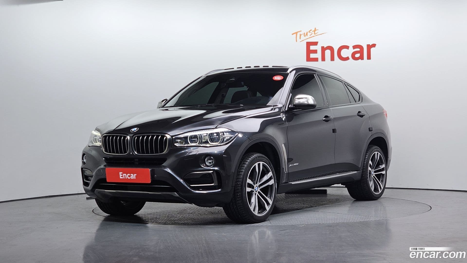 Main__Slider__Photo:X6 BMW 2015.5-0