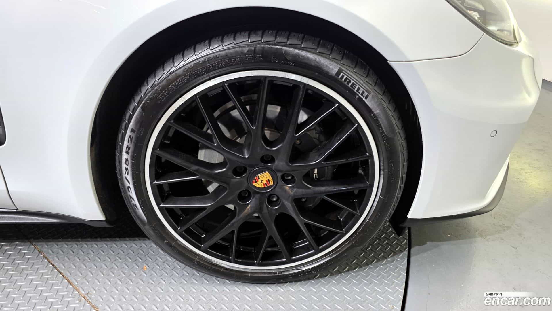 Panamera Porsche 2021.10-OUTER-005