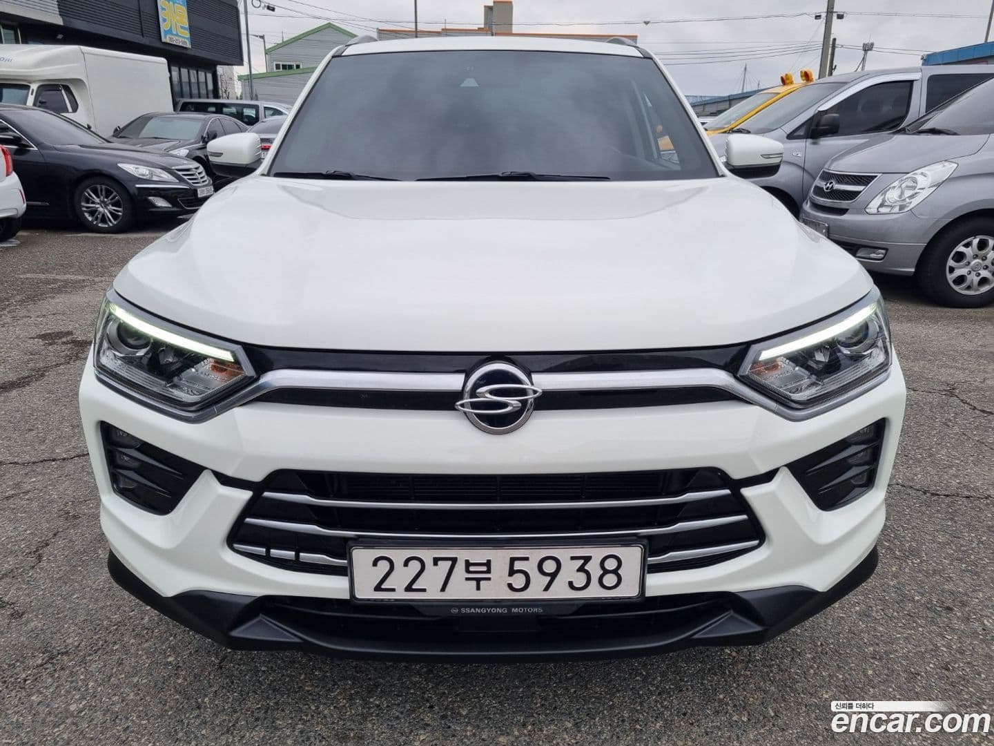 Main__Slider__Photo:KORANDO KG Mobility 2020.8-0