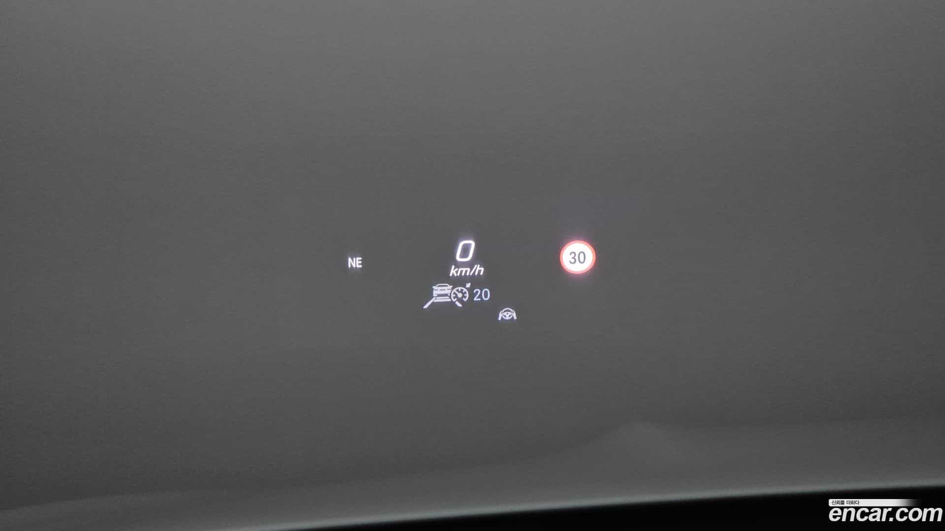 GLE-Class Mercedes-Benz 2022.10-OPTION-021