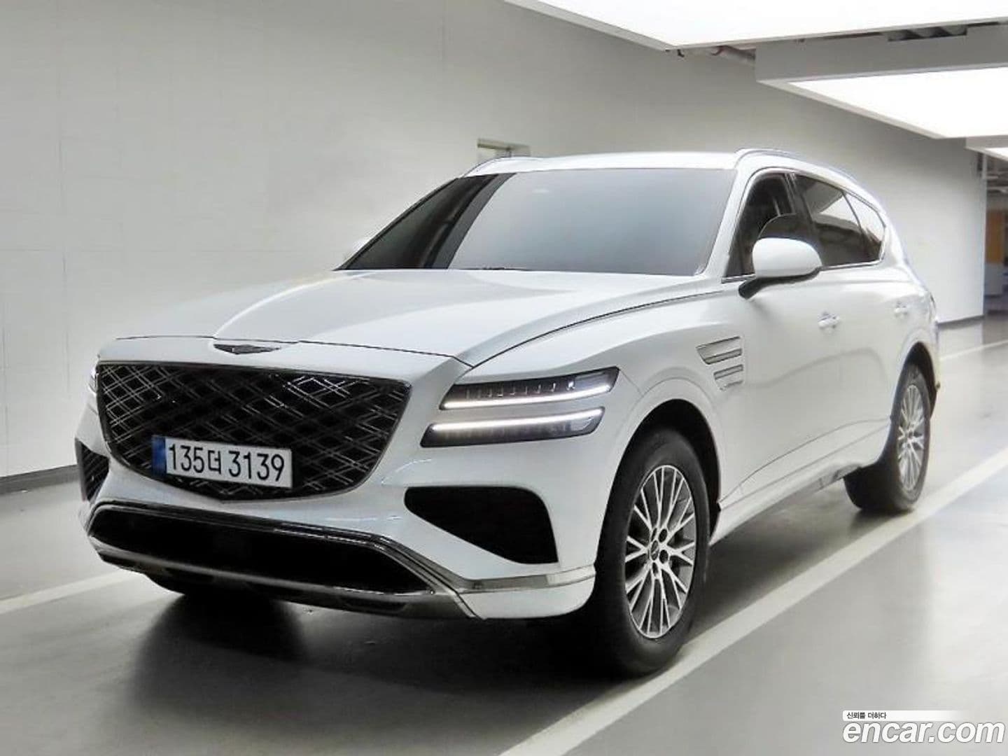 Main__Slider__Photo:GV80 Genesis 2023.10-0
