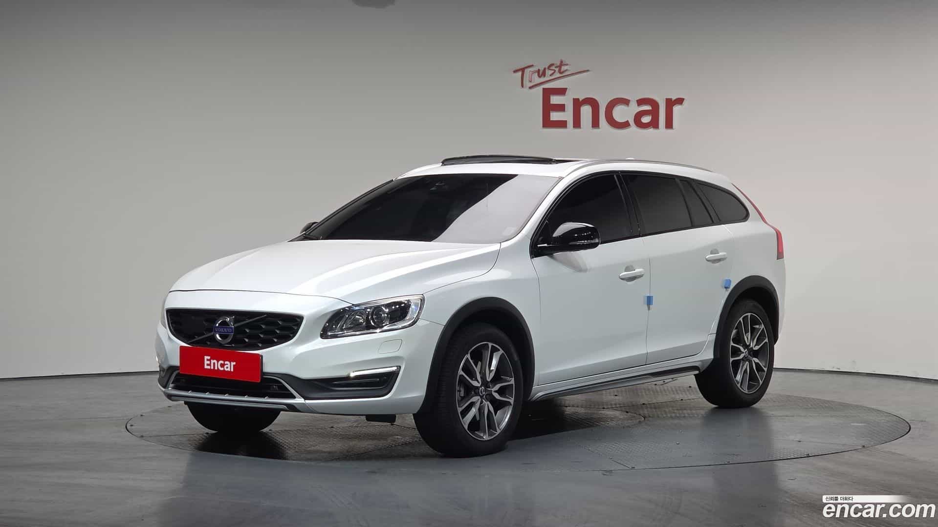V60 Volvo 2017.8-OUTER-001