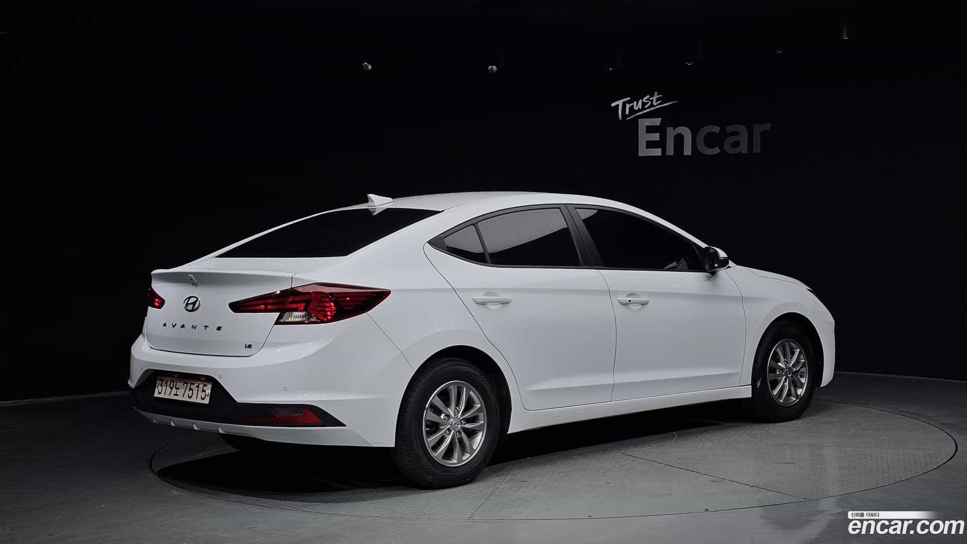 AVANTE Hyundai 2019.9-OUTER-002