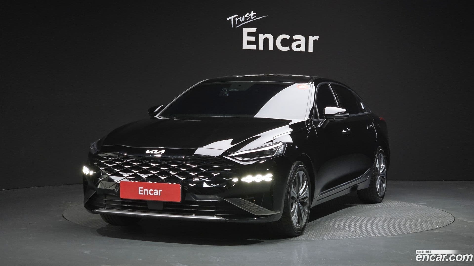 Main__Slider__Photo:K8 Kia 2021.9-0