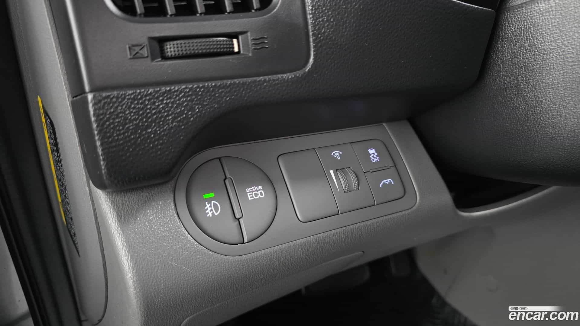Starex Hyundai 2017.3-OPTION-018