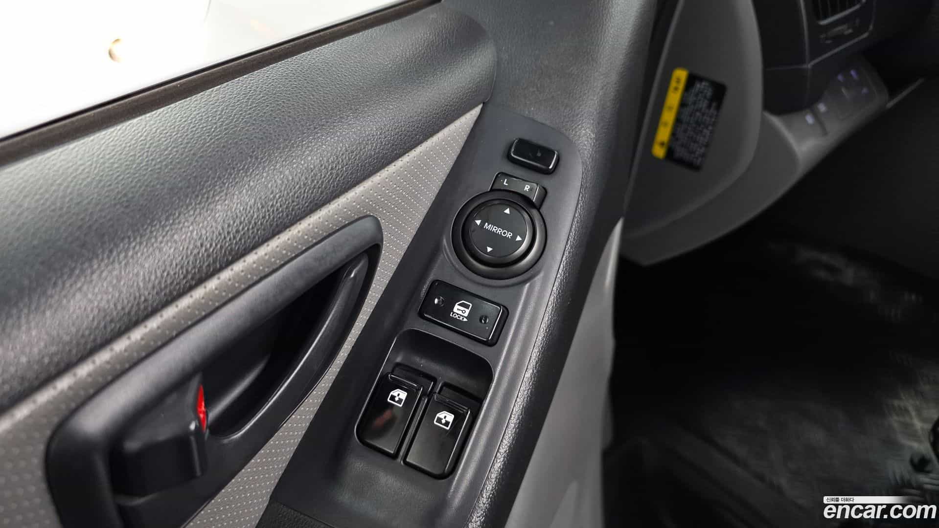 Starex Hyundai 2017.3-OPTION-021