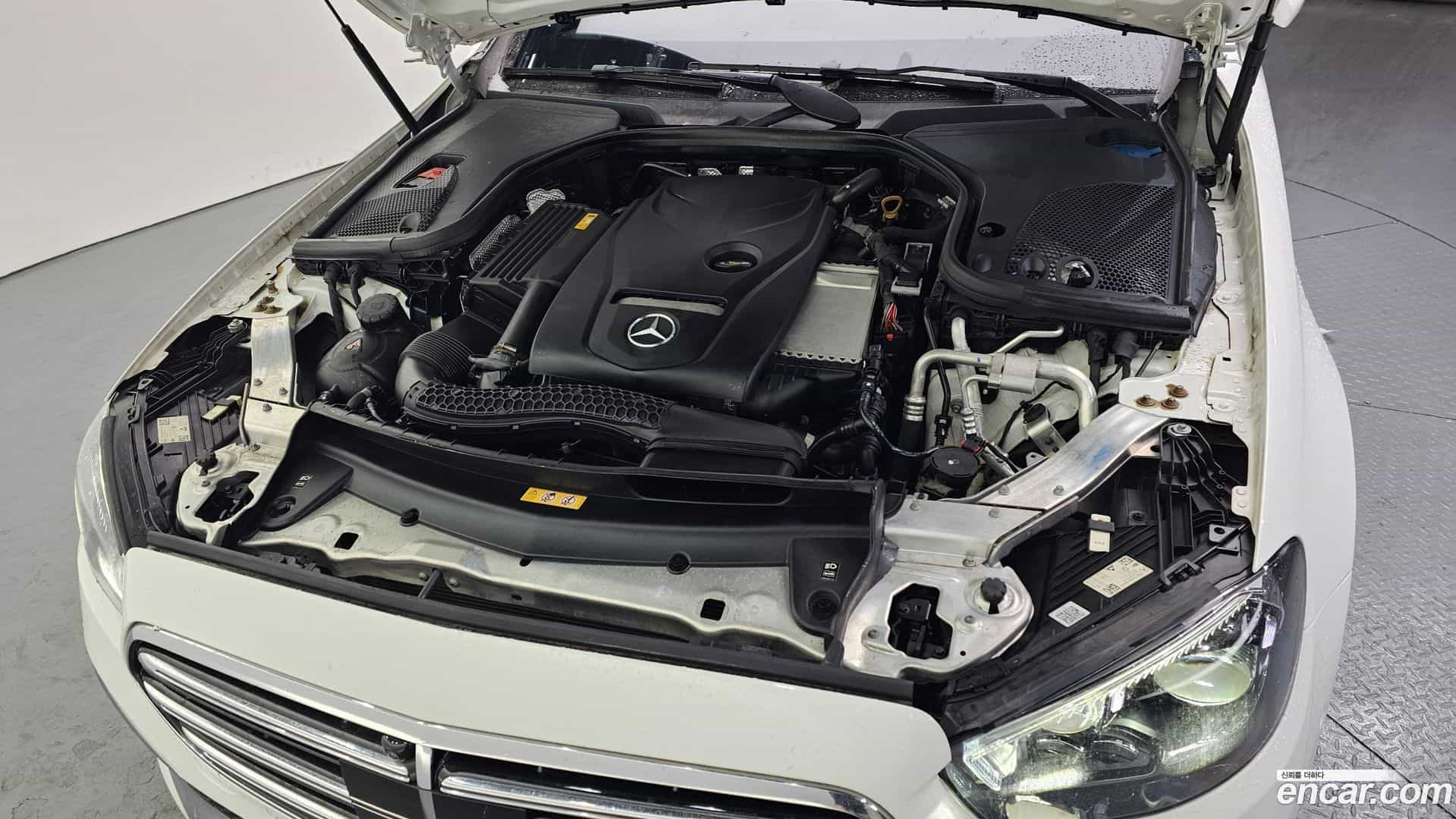 E-Class Mercedes-Benz 2022.1-INNER-006