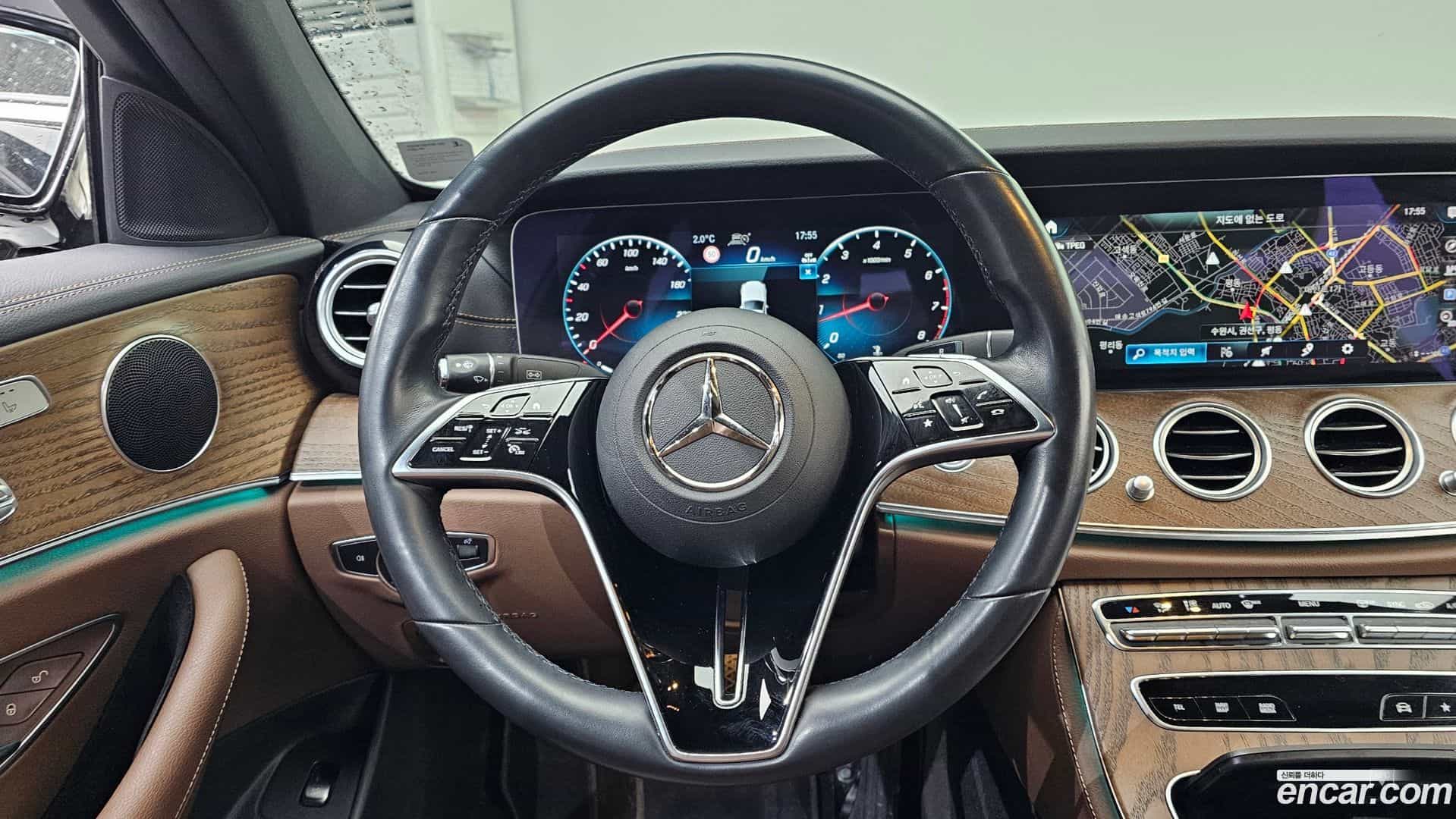 E-Class Mercedes-Benz 2022.1-OPTION-017