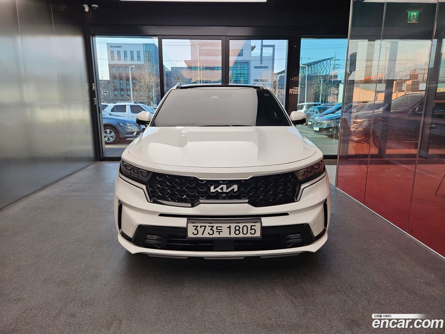 Main__Slider__Photo:Sorento Kia 2021.11-0