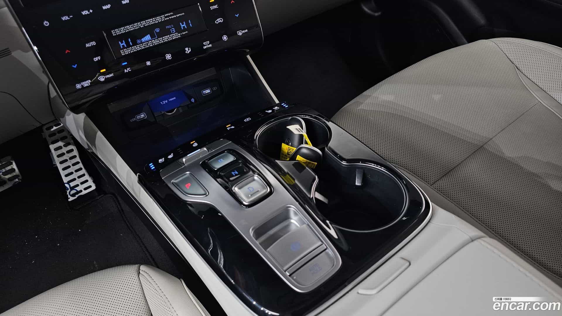 Tucson Hyundai 2022.2-INNER-009