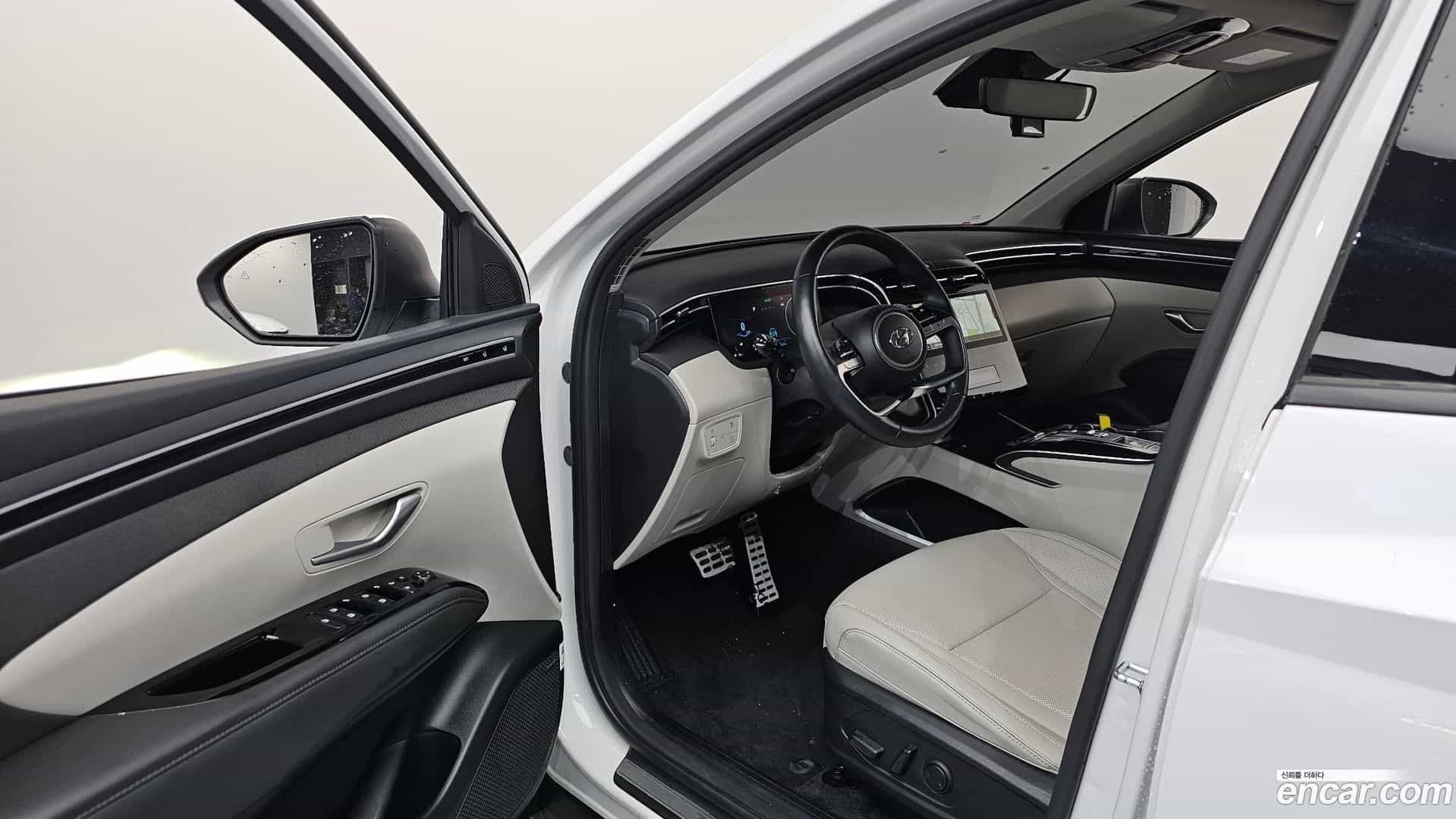 Tucson Hyundai 2022.2-INNER-010
