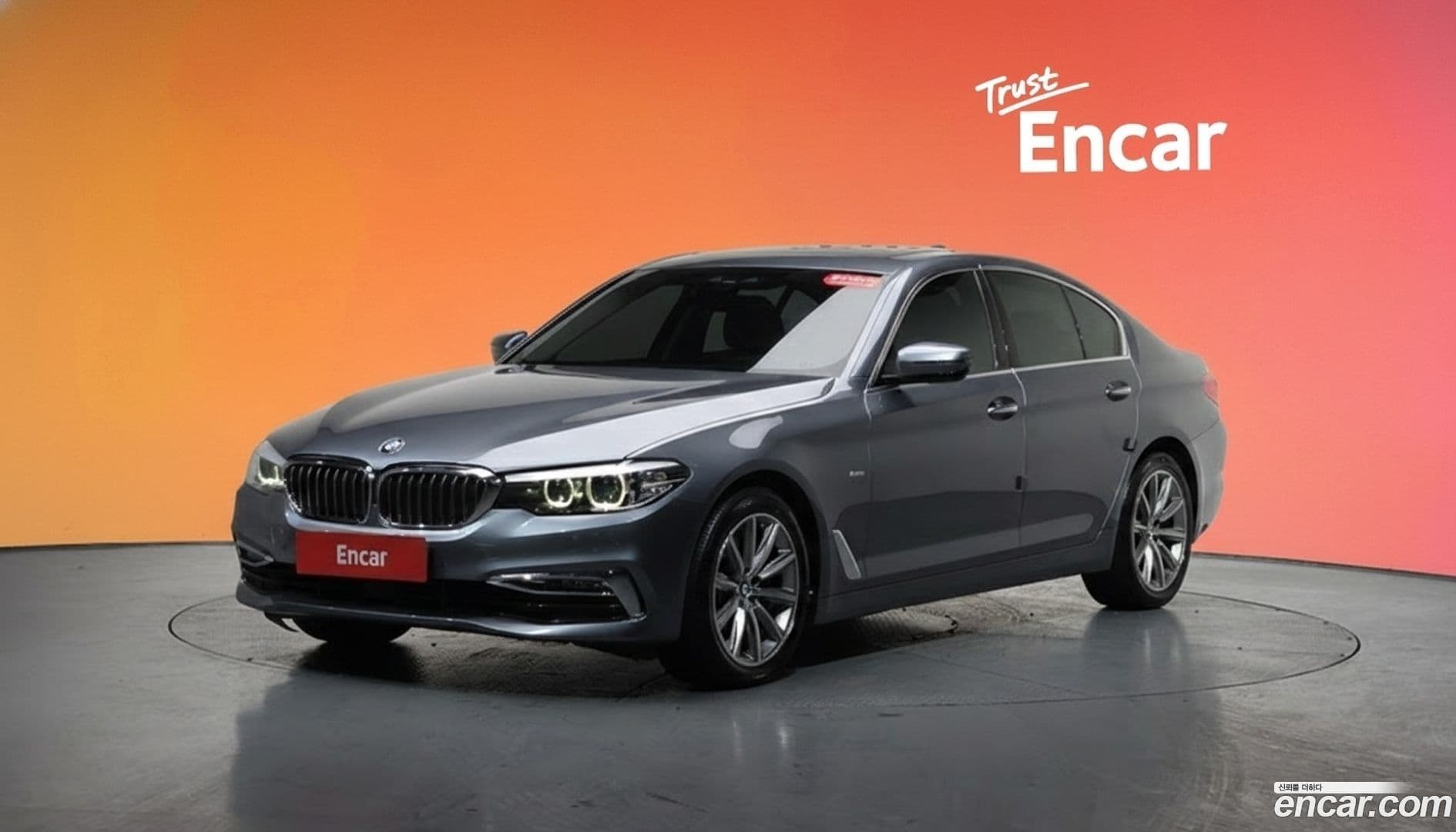 Main__Slider__Photo:5-Series BMW 2018.9-0