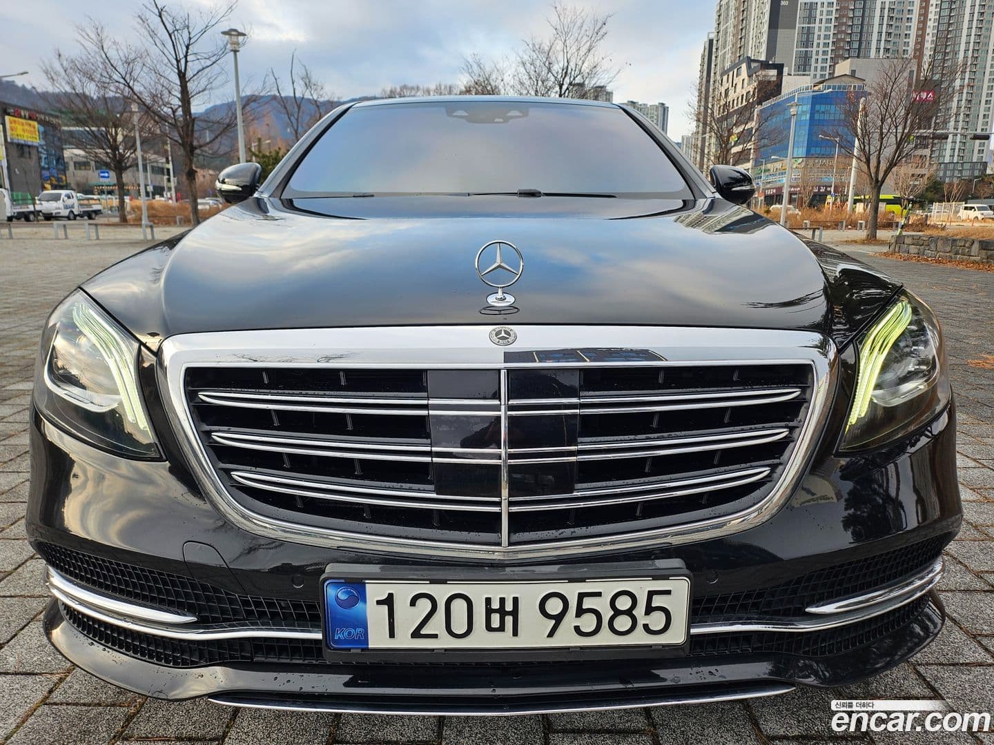 Main__Slider__Photo:S-Class Mercedes-Benz 2018.4-0