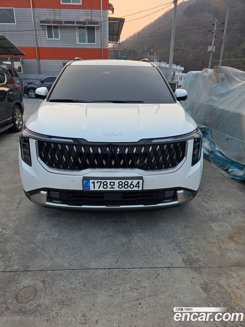 Main__Slider__Photo:Canival Kia 2024.1-0
