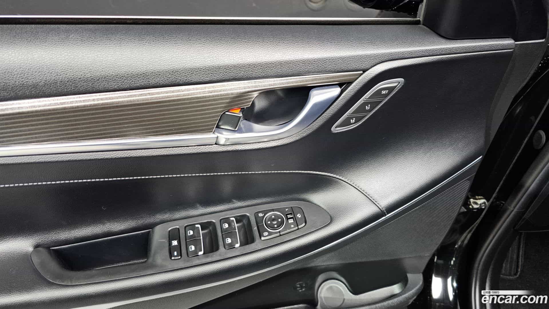 Grandeur Hyundai 2017.8-OPTION-022
