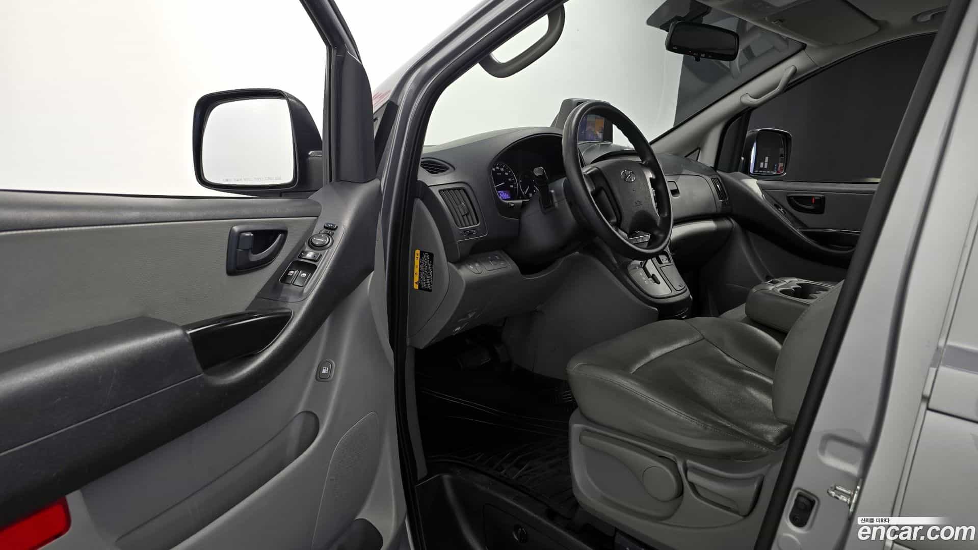 Starex Hyundai 2018.1-OPTION-015
