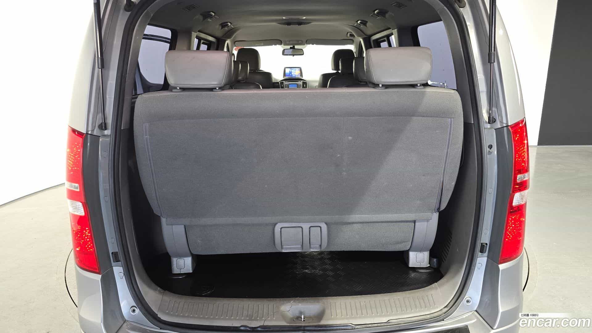 Starex Hyundai 2018.1-OPTION-024