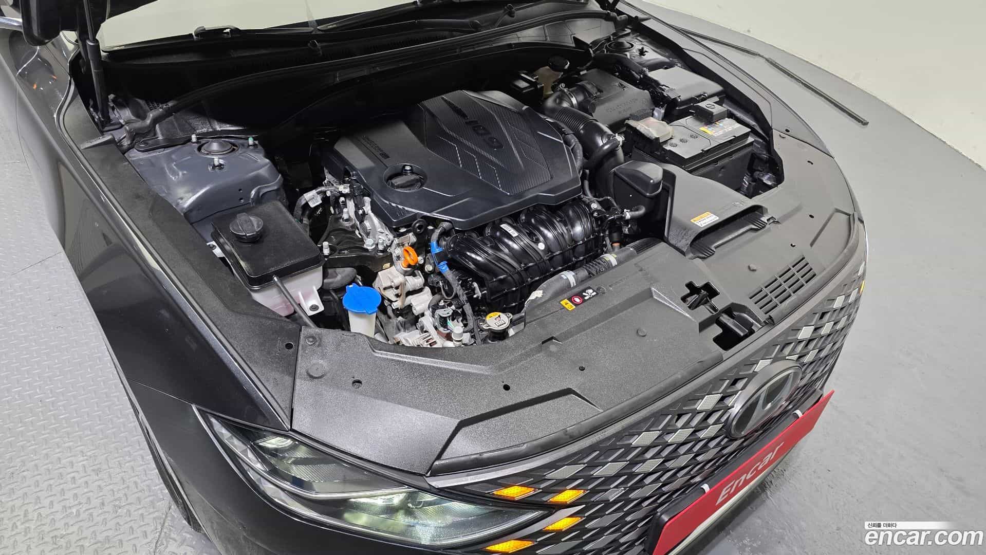 Grandeur Hyundai 2021.11-INNER-006