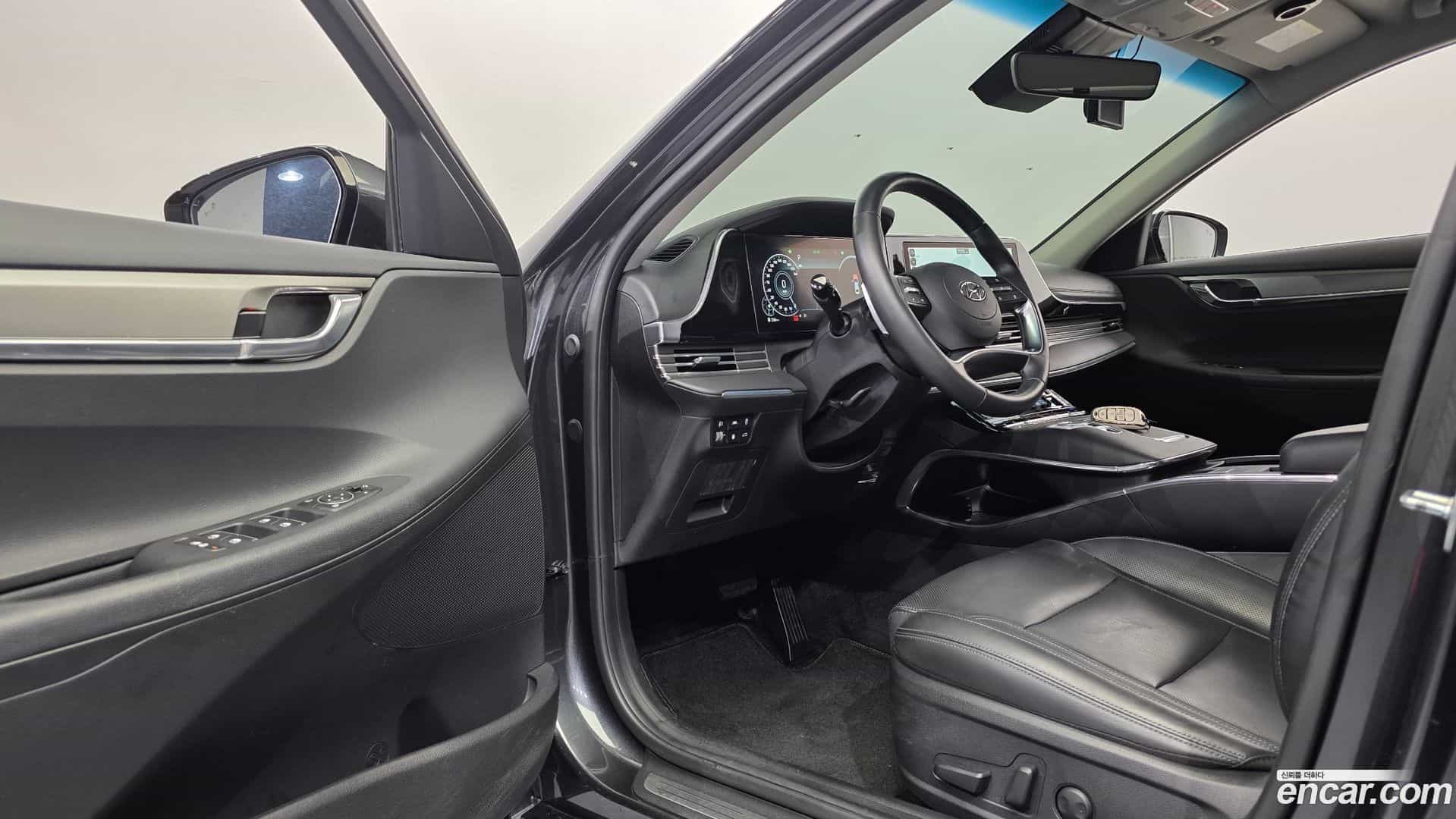 Grandeur Hyundai 2021.11-OPTION-016