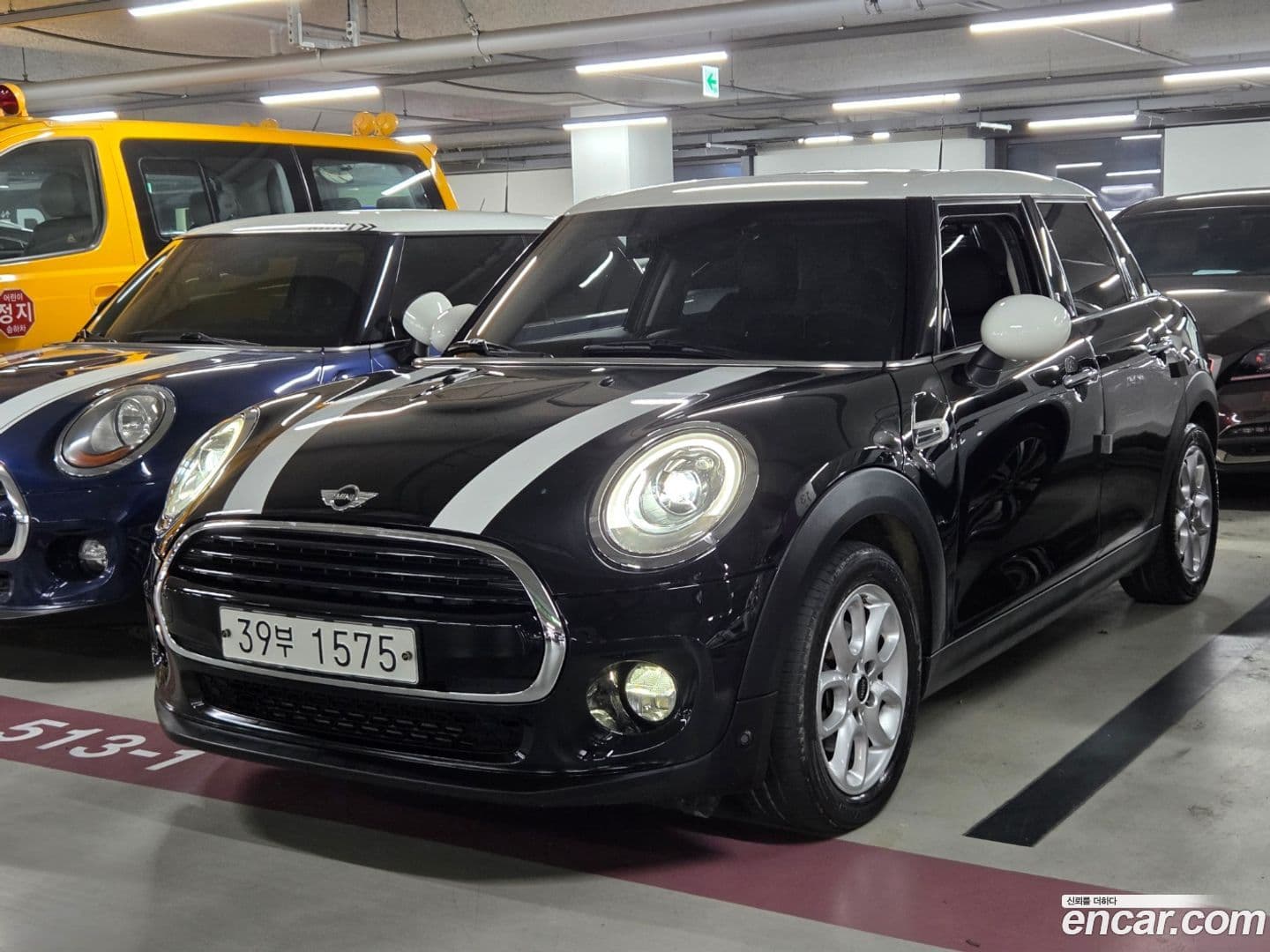 Main__Slider__Photo:Cooper Mini 2017.7-0