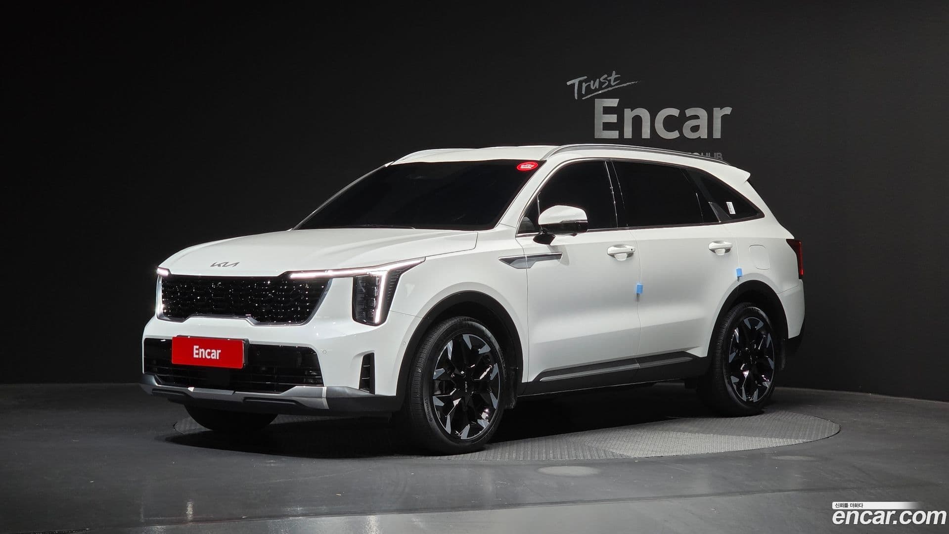 Main__Slider__Photo:Sorento Kia 2023.8-0