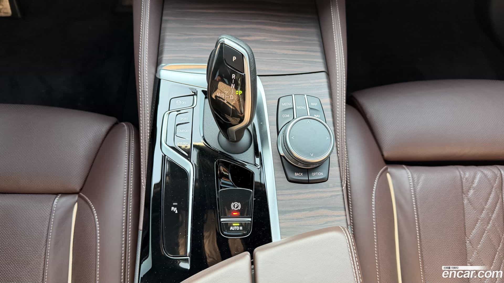 5-Series BMW 2020.9-INNER-009