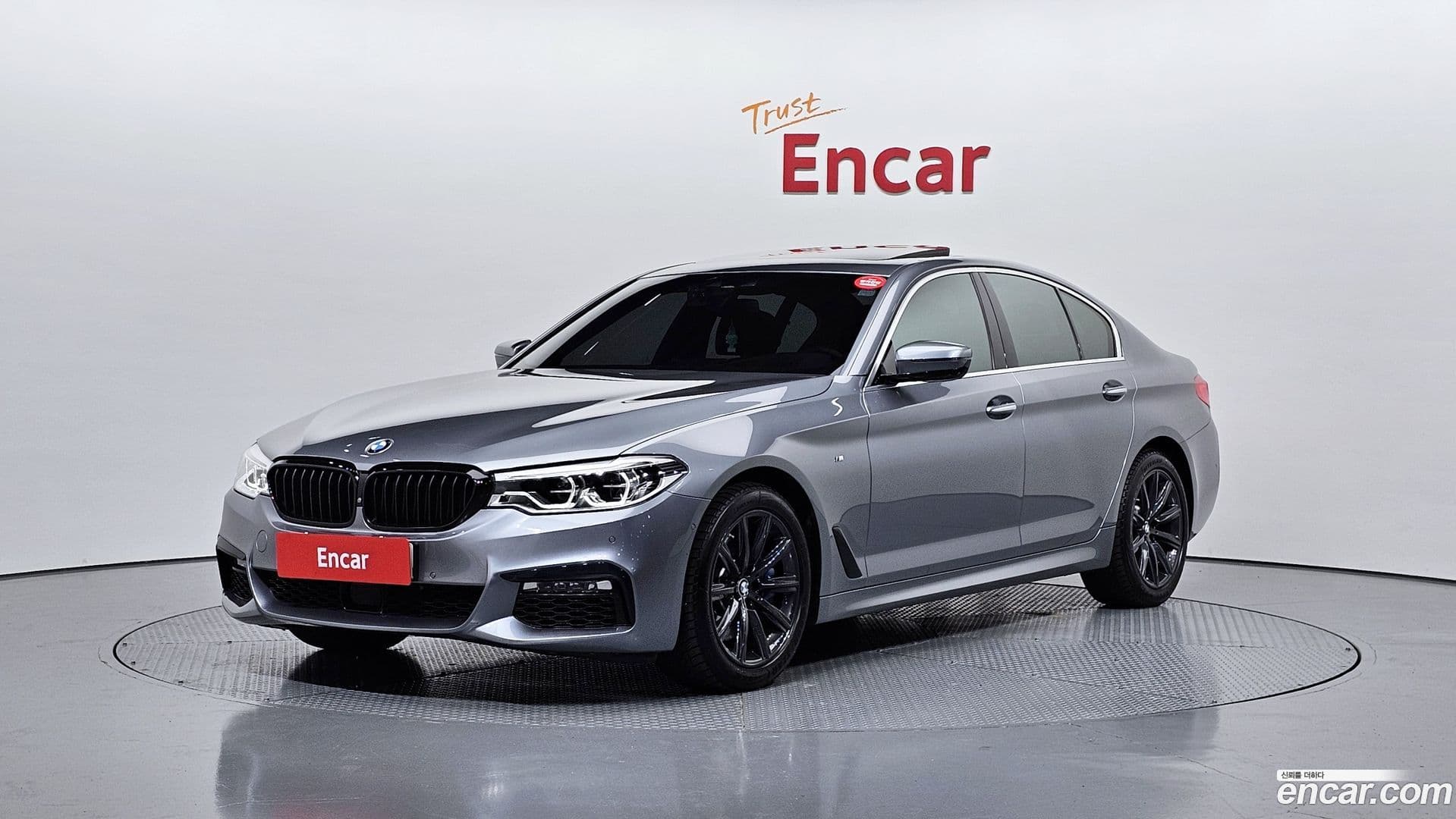 Main__Slider__Photo:5-Series BMW 2018.2-0