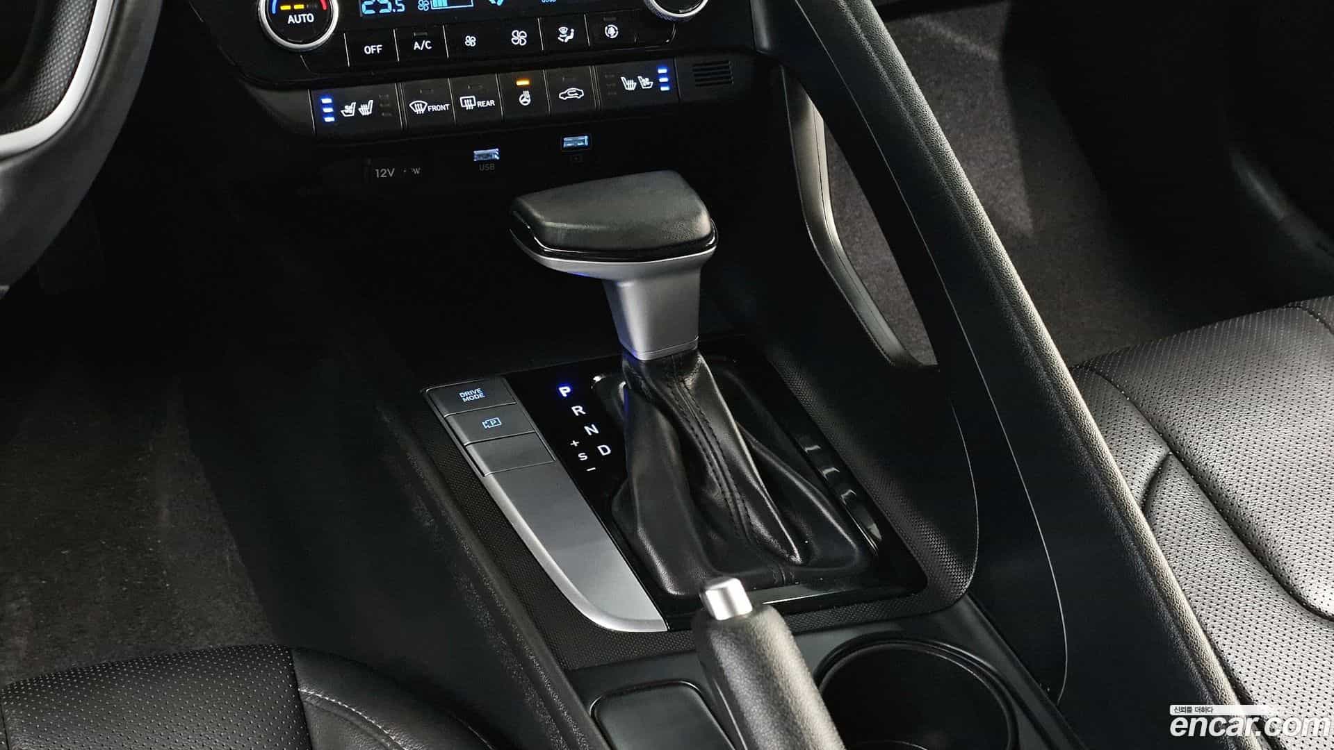 AVANTE Hyundai 2022.5-INNER-009