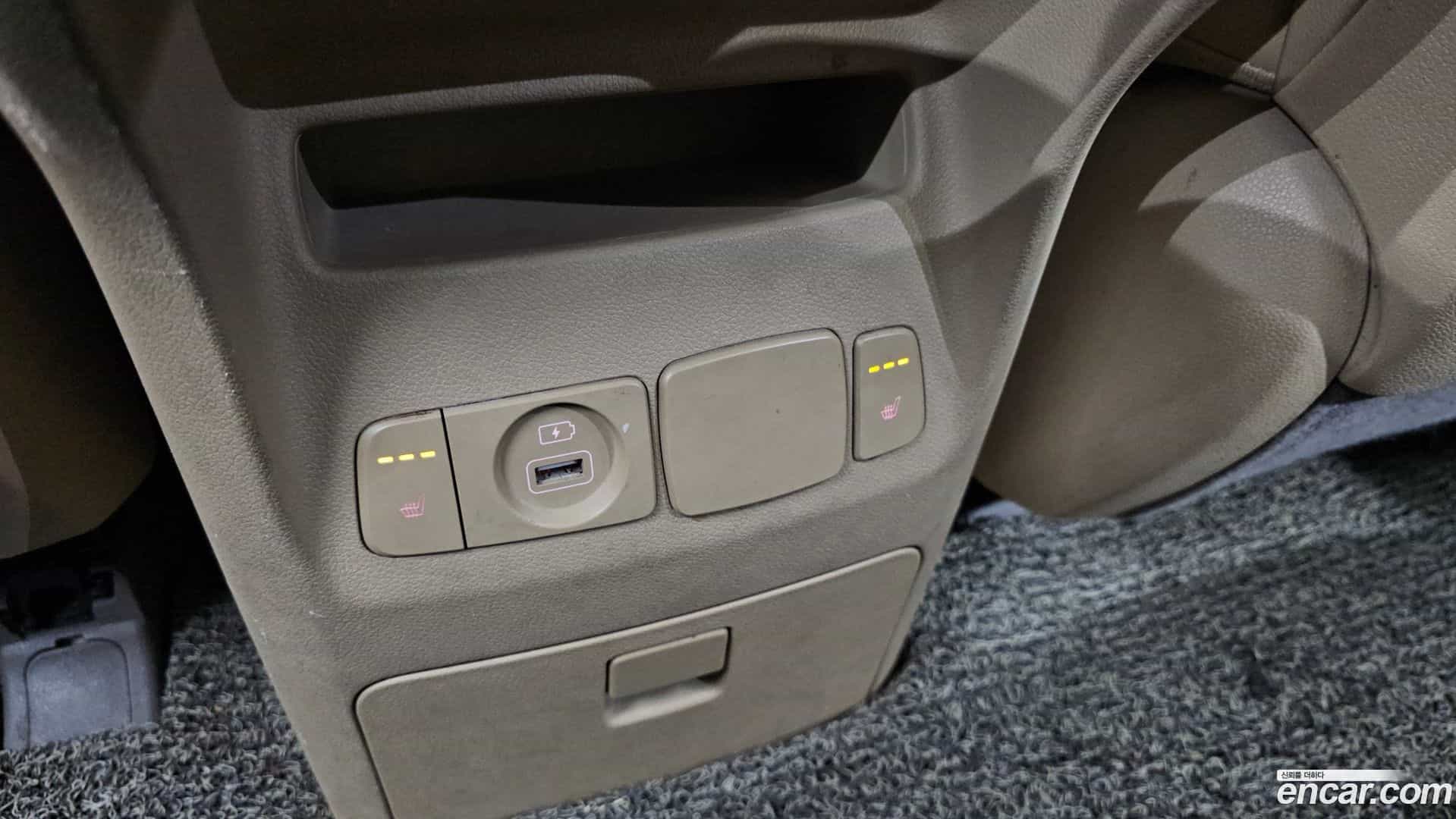 Canival Kia 2018.7-OPTION-023