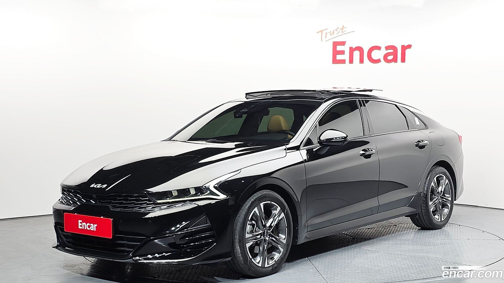 Main__Slider__Photo:K5 Kia 2022.3-0