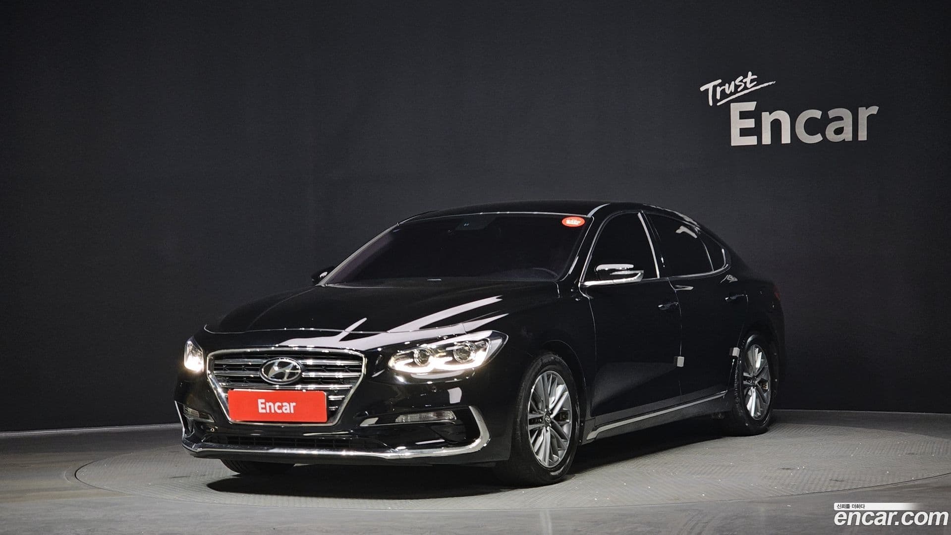 Main__Slider__Photo:Grandeur Hyundai 2018.9-0