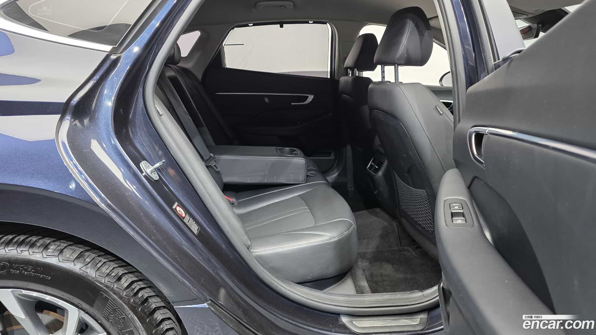 Sonata Hyundai 2019.4-OPTION-016
