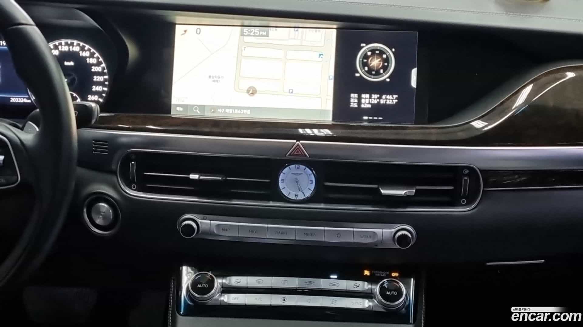 G90 Genesis 2019.3-INNER-009