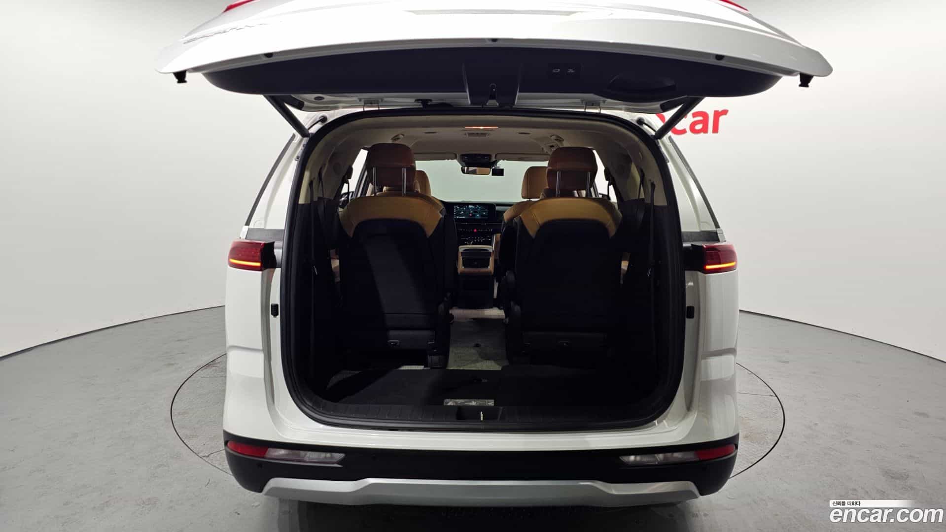 Canival Kia 2023.6-OPTION-024
