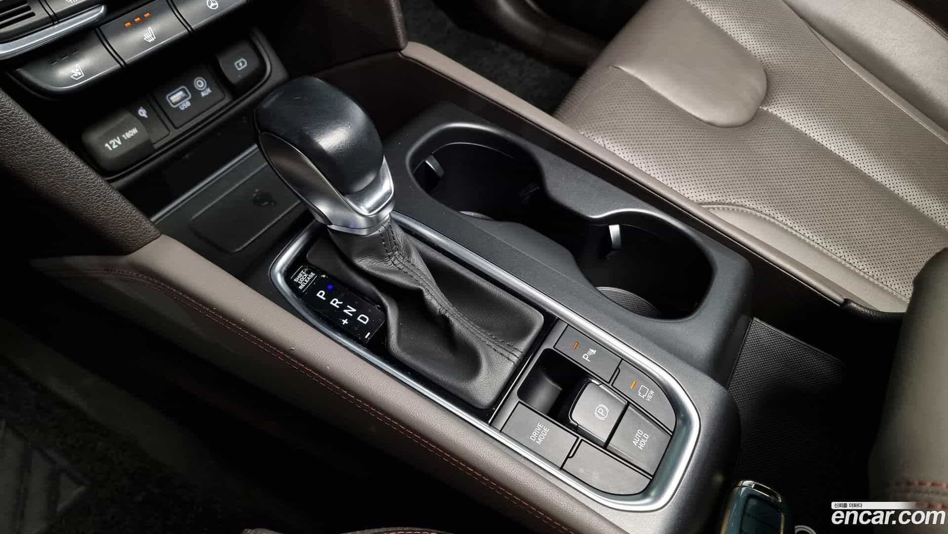 Santafe Hyundai 2019.2-INNER-009