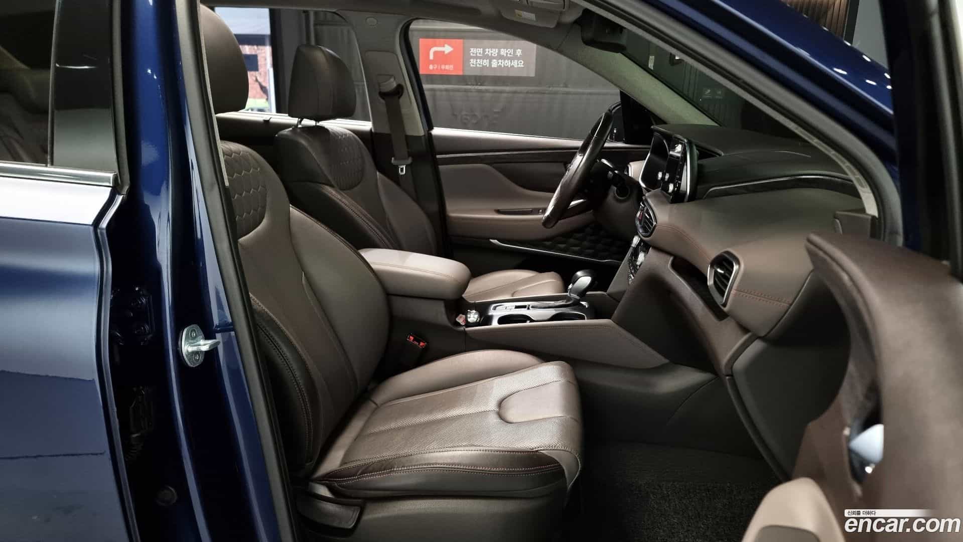 Santafe Hyundai 2019.2-INNER-010