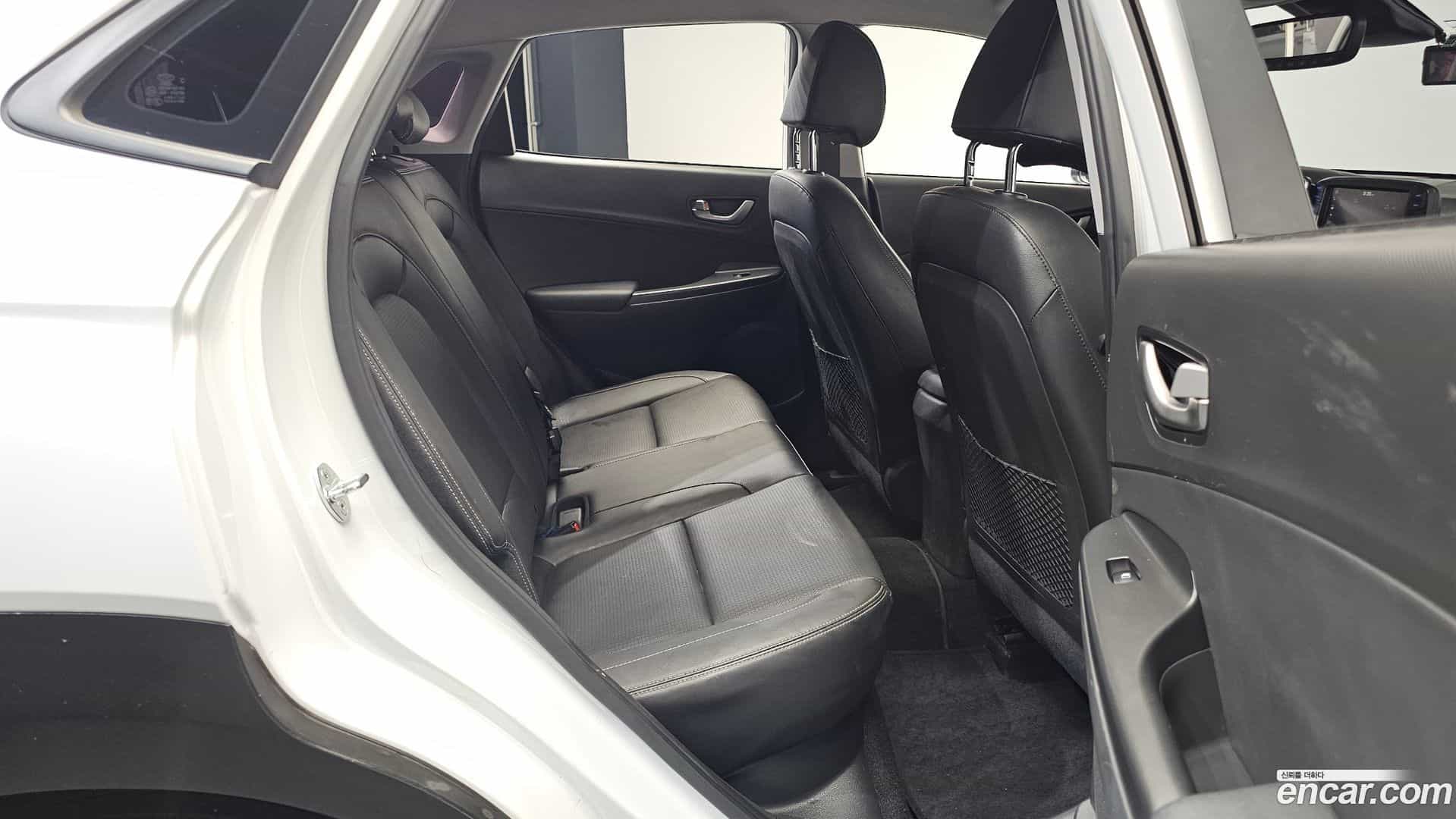 Kona Hyundai 2019.10-OPTION-016